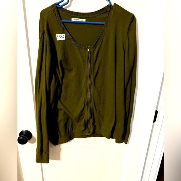 OLD NAVY BRAND WOMENS SWEATER - Picture 1 of 4